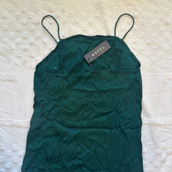 Motel Dark Green Croc Print Mini Dress 🐊💚 - Picture 5 of 6